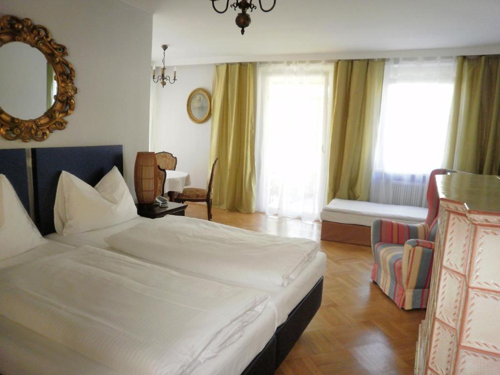 Stadtvilla Auerhahn Vöcklabruck Δωμάτιο φωτογραφία
