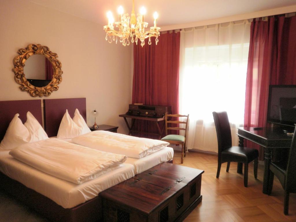 Stadtvilla Auerhahn Vöcklabruck Δωμάτιο φωτογραφία